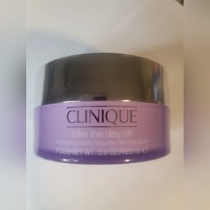 Clinique Take The Day Off Cleansing Balm - Purple
